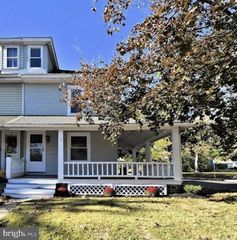 326 N 5TH ST, Perkasie, PA 18944
