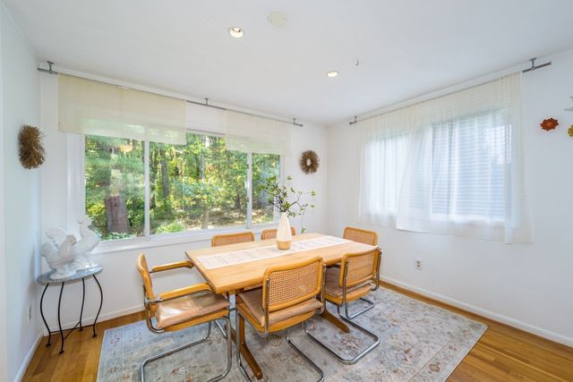 10 Lanes End, Natick, MA 01760