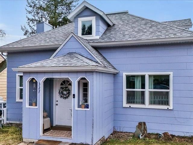 327 S Crosby St, Tekoa, WA 99033