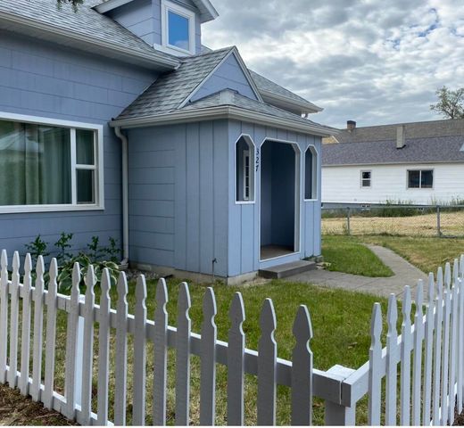 327 S Crosby St, Tekoa, WA 99033