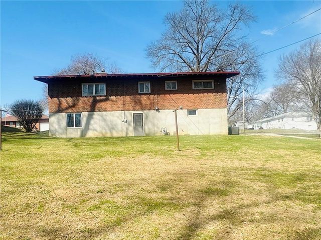 409 S 76 Street, Kansas City, KS 66111