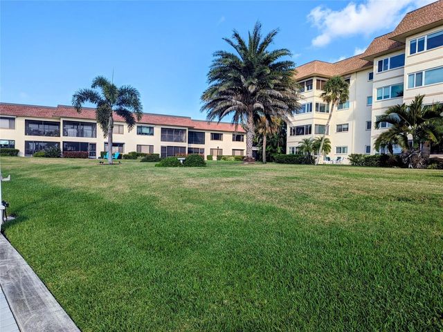 4309 MARINER WAY 304, Fort Myers, FL 33919