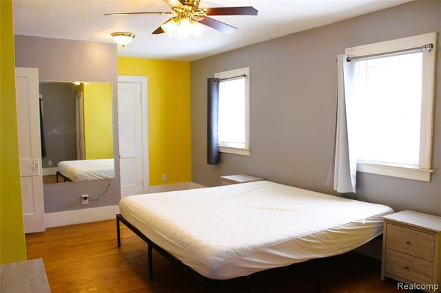 342 Voorheis Street, Pontiac, MI 48341