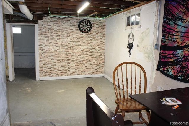 342 Voorheis Street, Pontiac, MI 48341