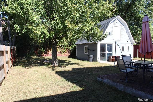 342 Voorheis Street, Pontiac, MI 48341