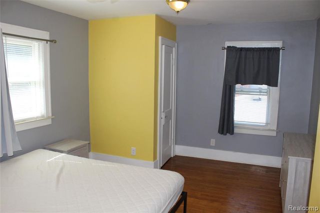 342 Voorheis Street, Pontiac, MI 48341