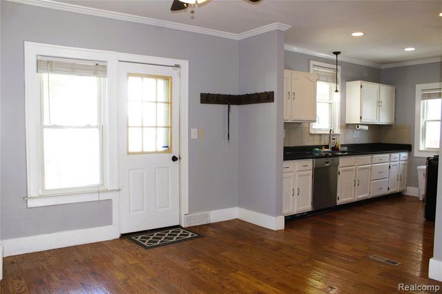 342 Voorheis Street, Pontiac, MI 48341