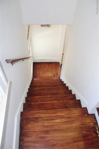 342 Voorheis Street, Pontiac, MI 48341