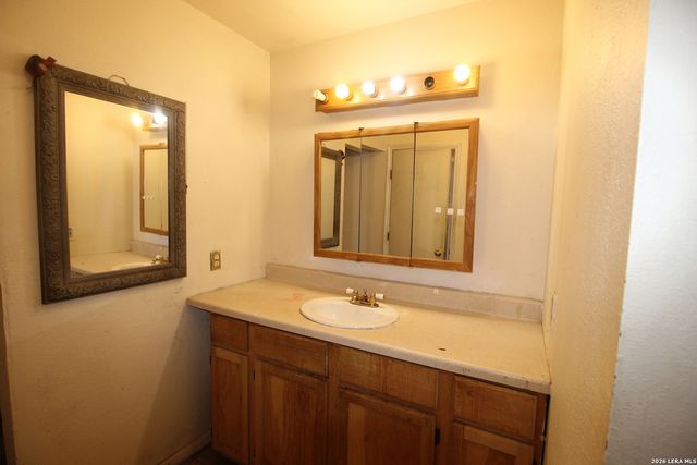 3507 Fairmeadows, San Antonio, TX 78211