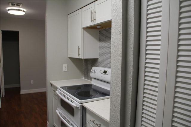 9303 Pagewood Lane, Houston, TX 77063