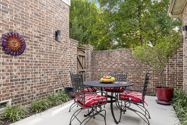 6023 Del Norte Lane, Dallas, TX 75225