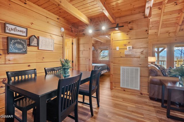 4361 Oakland Way, Gatlinburg, TN 37738