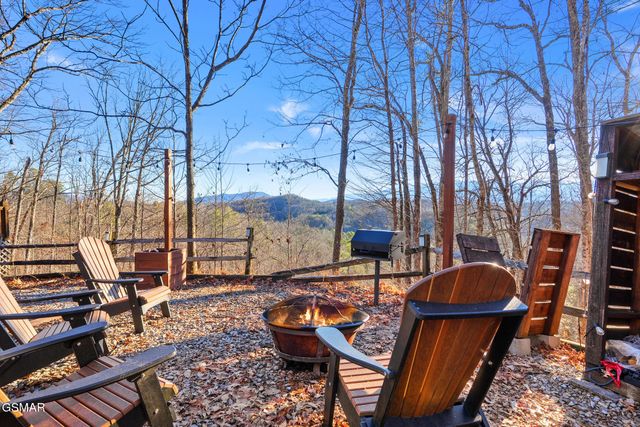 4361 Oakland Way, Gatlinburg, TN 37738