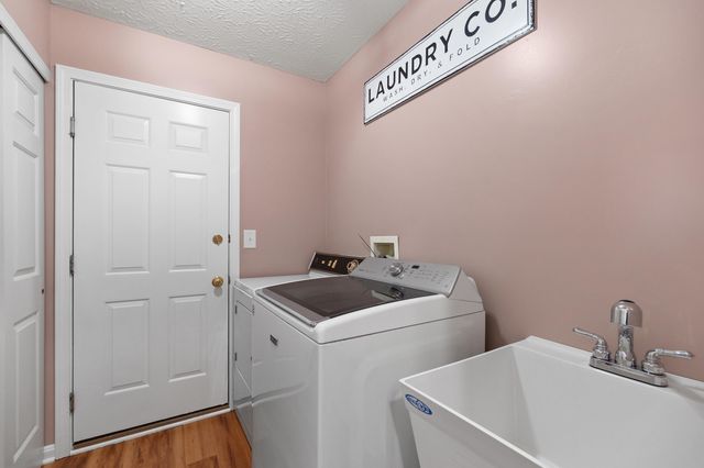 2718 Running Creek Drive, Florence, KY 41042