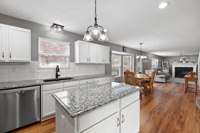 2718 Running Creek Drive, Florence, KY 41042