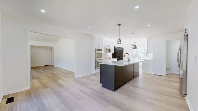 205 Bluegrass Dr, Hendersonville, TN 37075