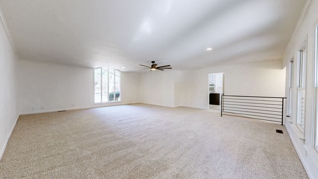 205 Bluegrass Dr, Hendersonville, TN 37075