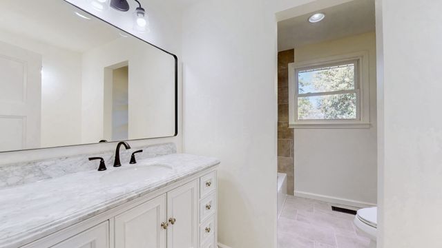 205 Bluegrass Dr, Hendersonville, TN 37075