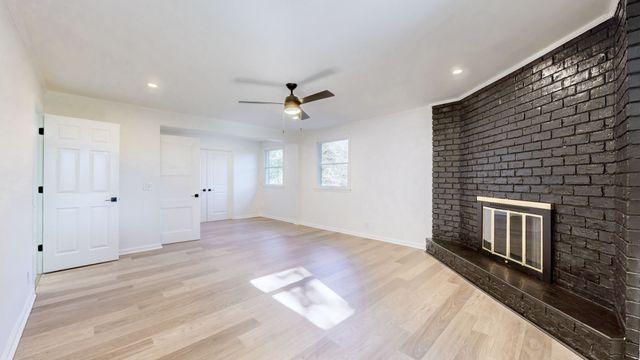 205 Bluegrass Dr, Hendersonville, TN 37075