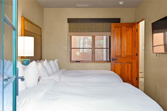 103 Catron 51, Santa Fe, NM 87501