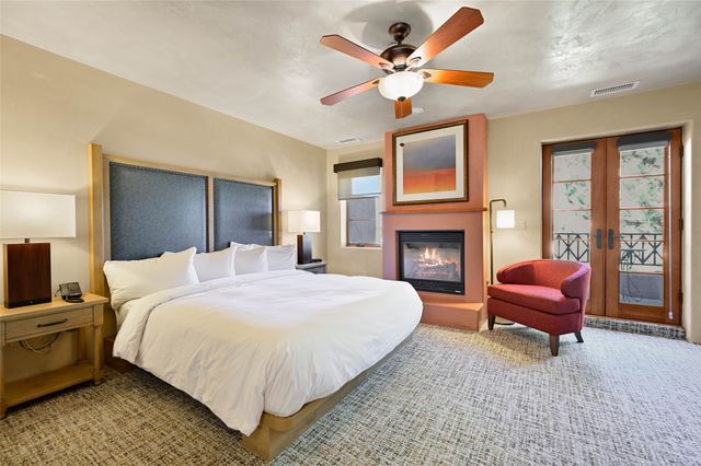 103 Catron 51, Santa Fe, NM 87501