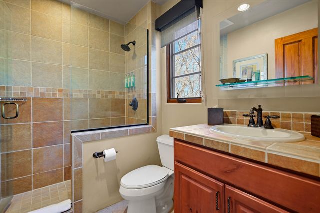 103 Catron 51, Santa Fe, NM 87501