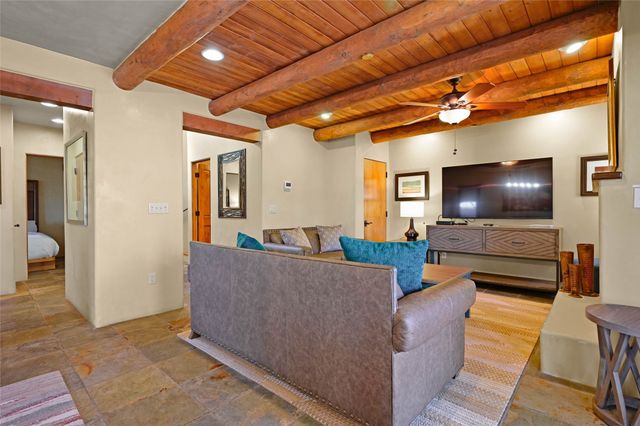 103 Catron 51, Santa Fe, NM 87501