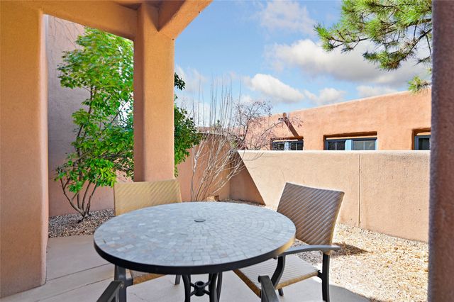 103 Catron 51, Santa Fe, NM 87501