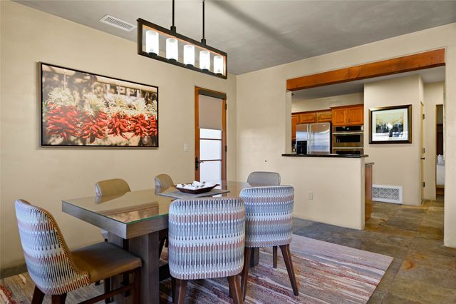 103 Catron 51, Santa Fe, NM 87501