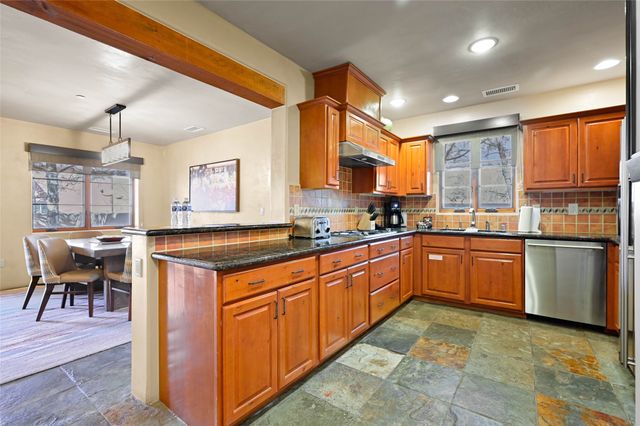 103 Catron 51, Santa Fe, NM 87501