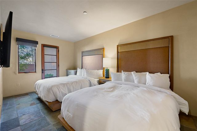 103 Catron 51, Santa Fe, NM 87501