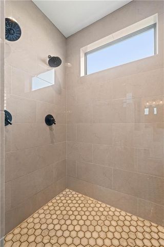 15709 El Monte Street, Overland Park, KS 66224
