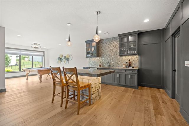 15709 El Monte Street, Overland Park, KS 66224