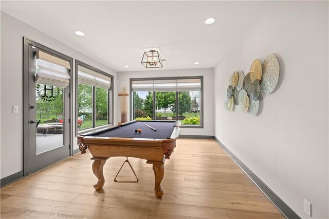 15709 El Monte Street, Overland Park, KS 66224