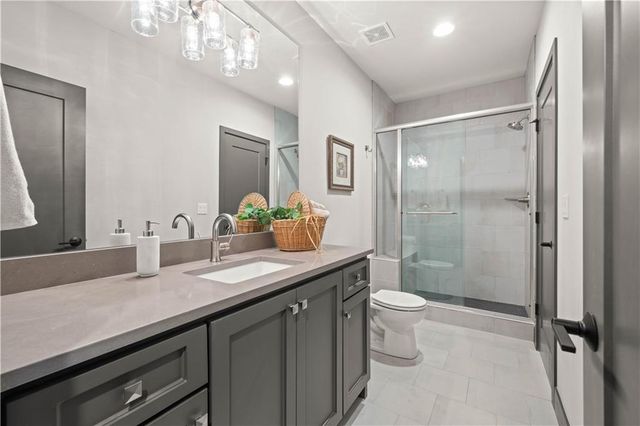 15709 El Monte Street, Overland Park, KS 66224