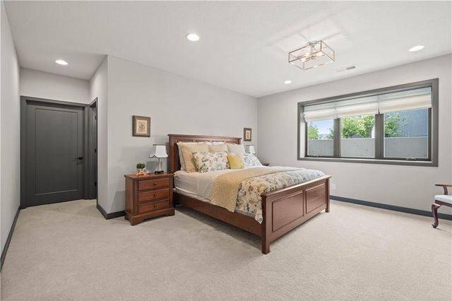 15709 El Monte Street, Overland Park, KS 66224