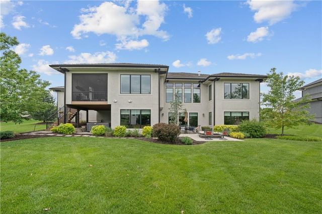 15709 El Monte Street, Overland Park, KS 66224