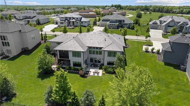 15709 El Monte Street, Overland Park, KS 66224