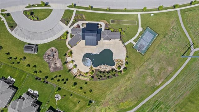 15709 El Monte Street, Overland Park, KS 66224