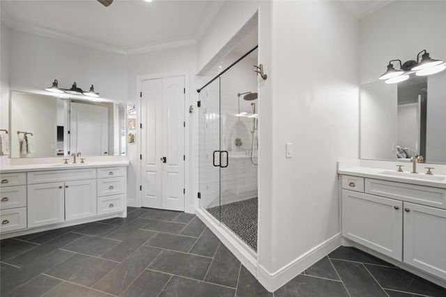 206 Avenue A, Dickinson, TX 77539