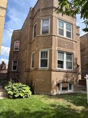 6141 N Campbell Avenue, Chicago, IL 60659