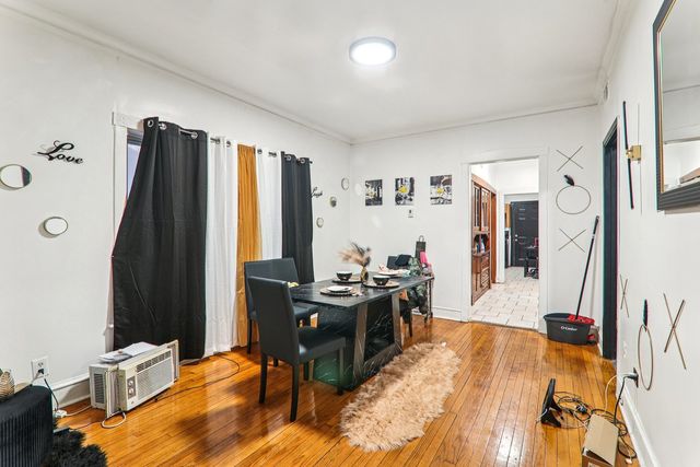 412 N Pine Avenue, Chicago, IL 60644