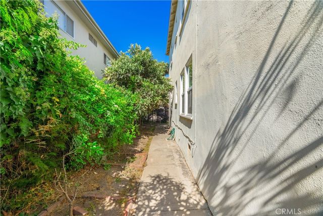 2011 S Shenandoah Street, Los Angeles, CA 90034