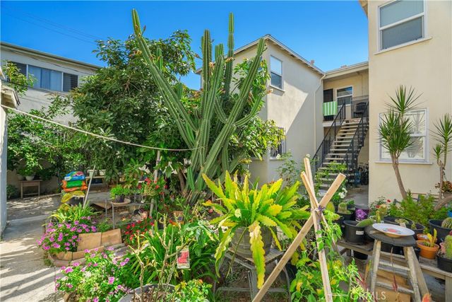 2011 S Shenandoah Street, Los Angeles, CA 90034