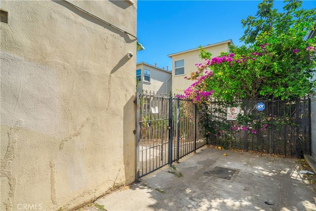 2011 S Shenandoah Street, Los Angeles, CA 90034