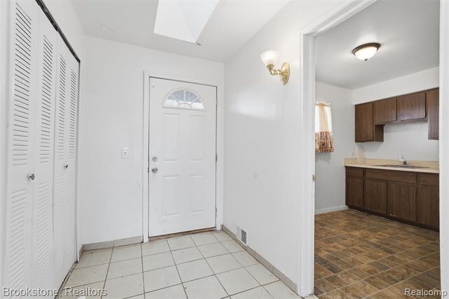 627 McDougall Mcdougall Street 77, Detroit, MI 48207