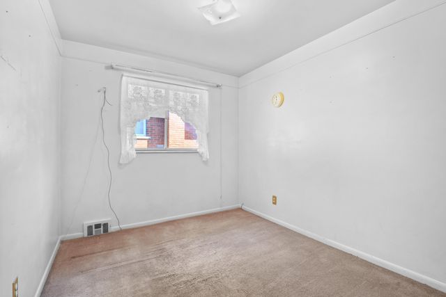 8278 Mills Street, Taylor, MI 48180