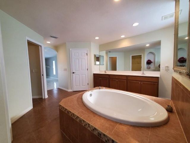 2016 GRANDVIEW DRIVE, North Port, FL 34288