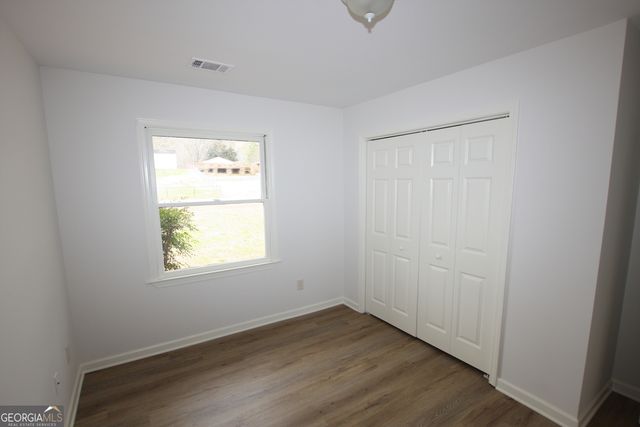 302 Strawberry Lane SE, Lindale, GA 30147