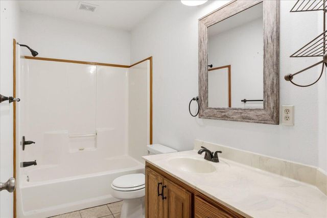 580 Cedar Hill Lane, Marshfield, MO 65706